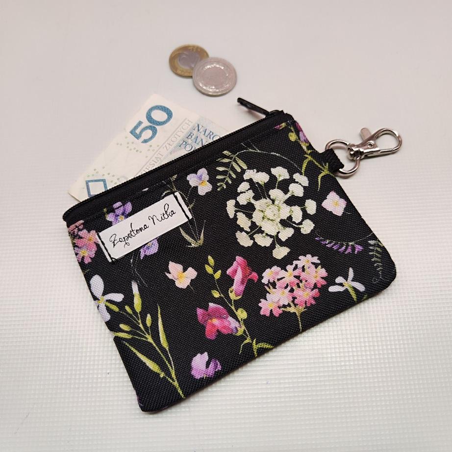 KOSMETYCZKA PRZYDASIE 0