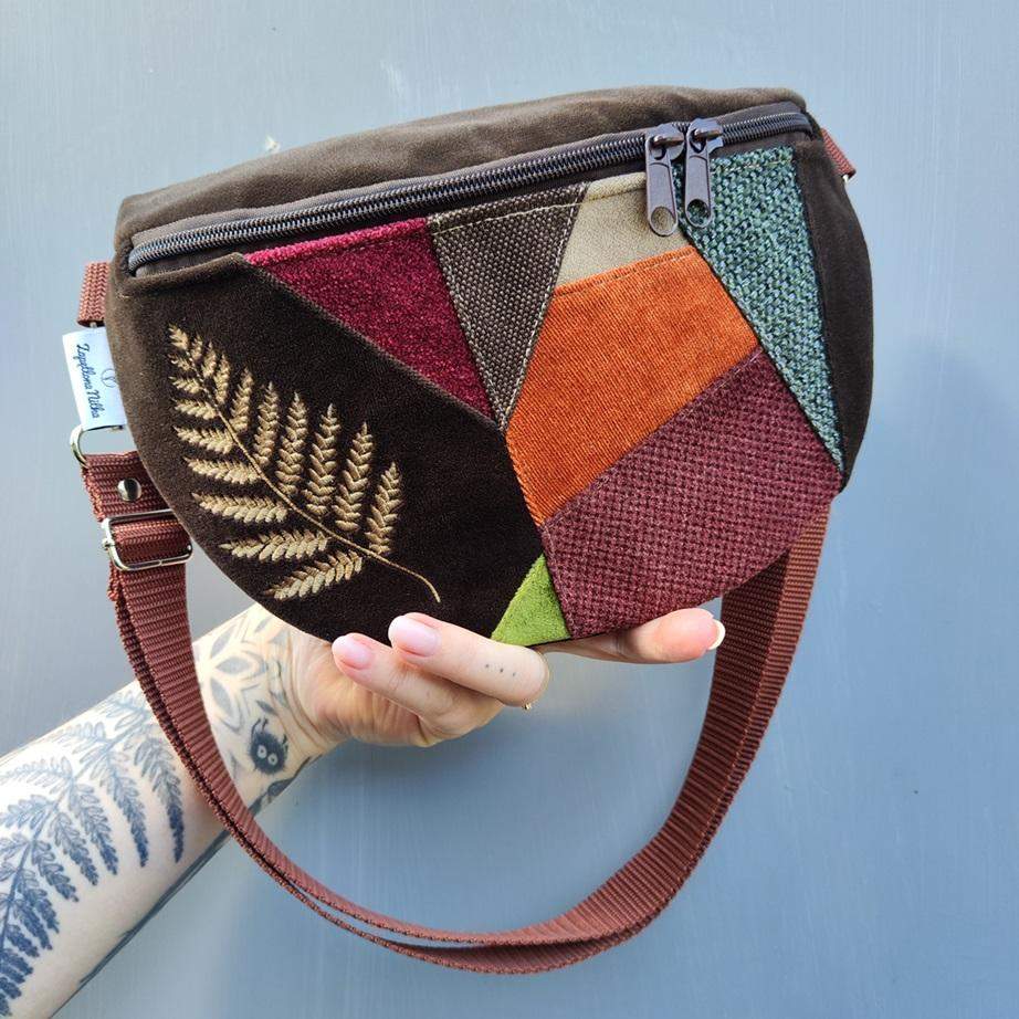 NERKA PÓŁKSIĘŻYC LIŚĆ PAPROCI