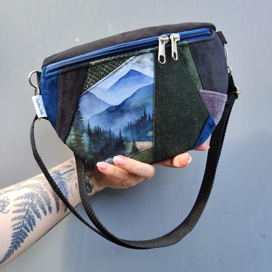 NERKA PÓŁKSIĘŻYC LAS GÓRY