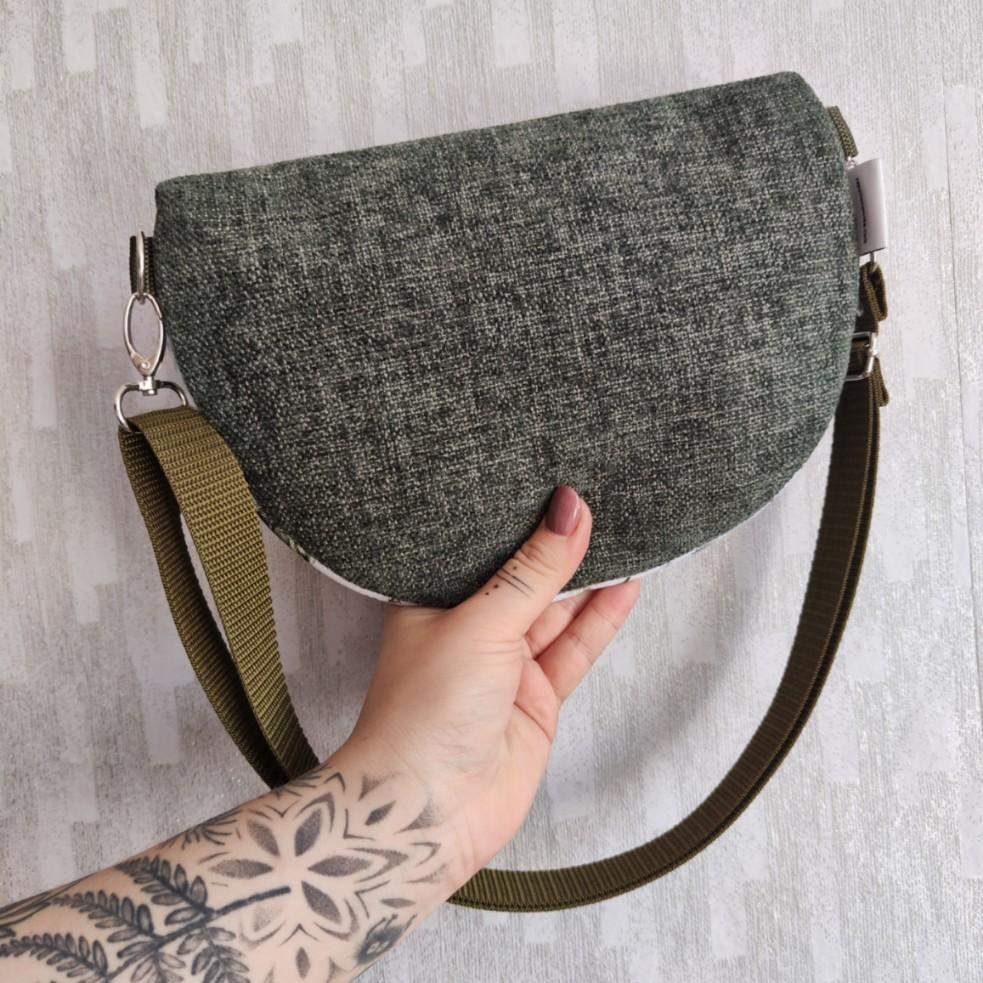 NERKA PÓŁKSIĘŻYC JELEŃ W LESIE 3 2